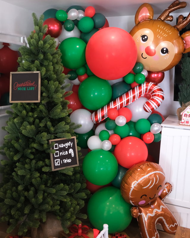 Christmas Balloon Arch (10 ft.)