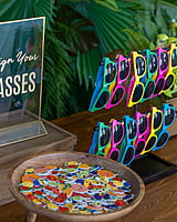 Activity: Decorate Your Sunglasses (20 sunglasses)