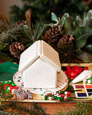 Gingerbread House Decorating Kit